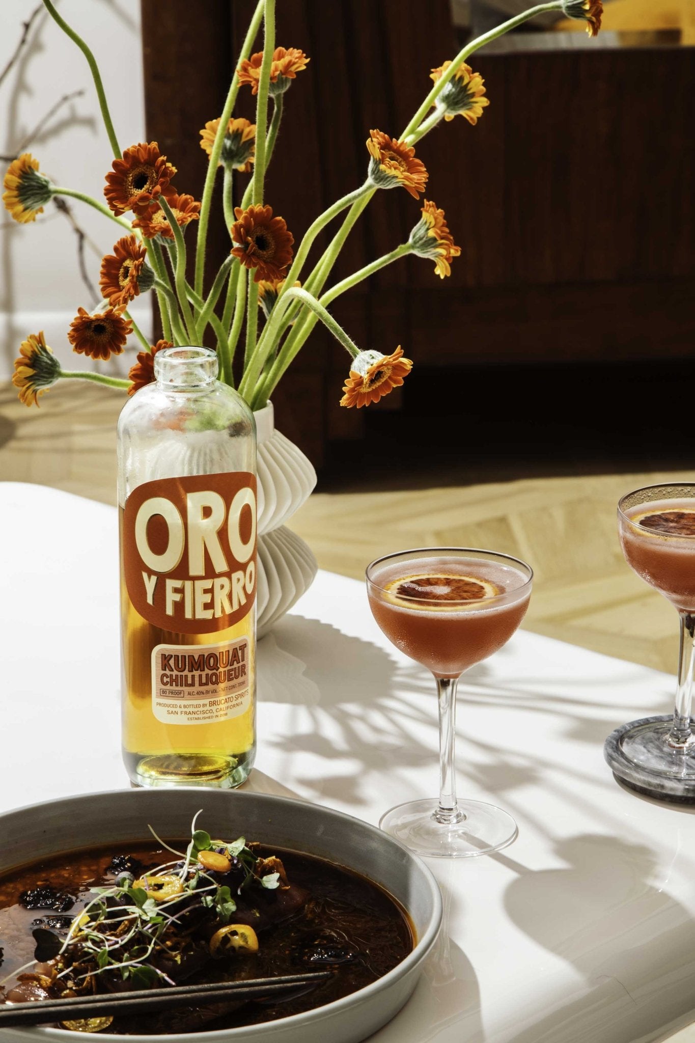brucato-oro-y-fierro-kumquat-chili-liqueur-700ml-3