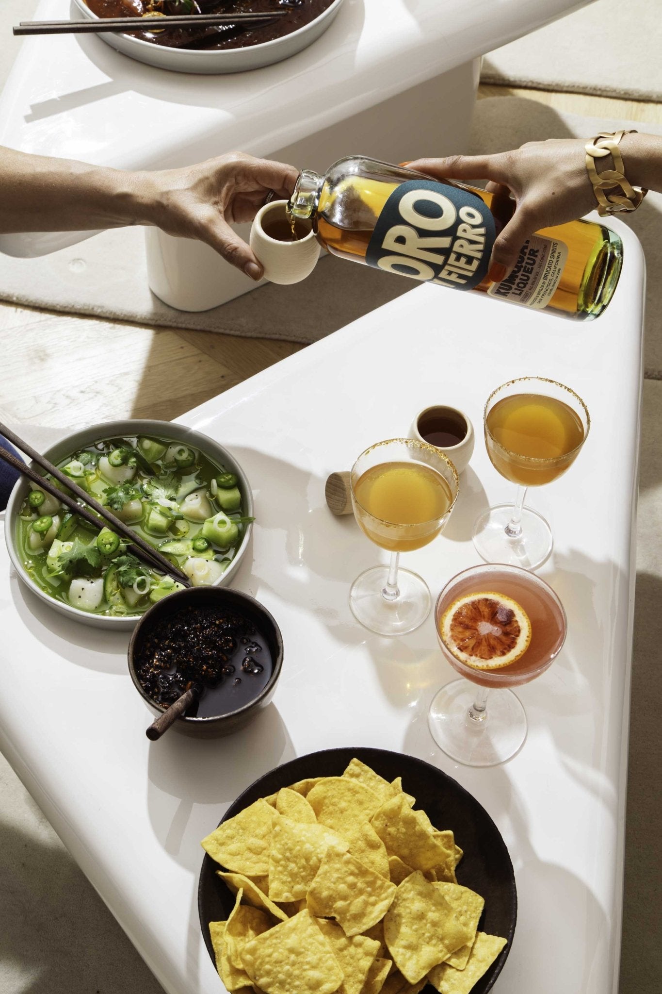 brucato-oro-y-fierro-kumquat-liqueur-700ml-5